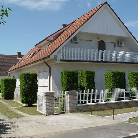 In 45813 * Balatonszarszo