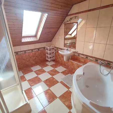 In 45813 Balatonszarszo