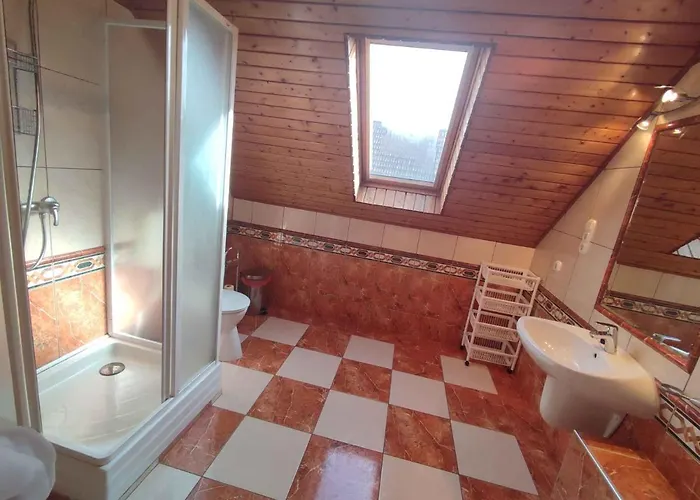 In 45813 * Balatonszarszo