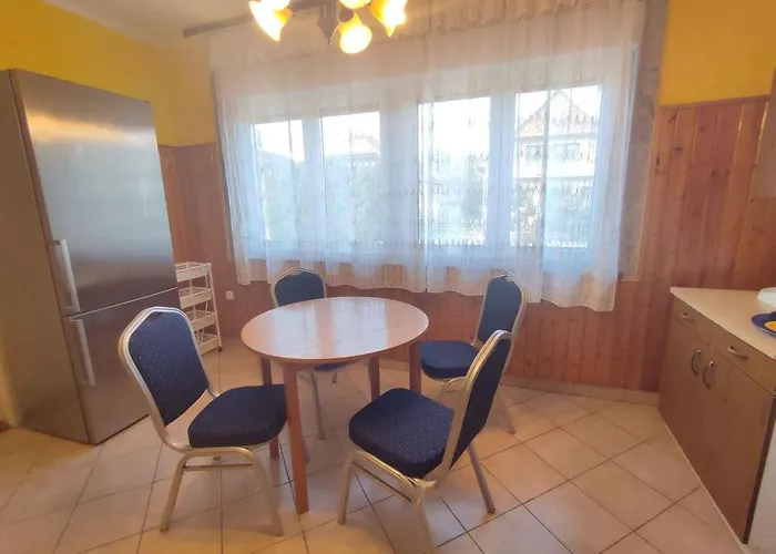 In 45813 Tatil Evi Balatonszarszo